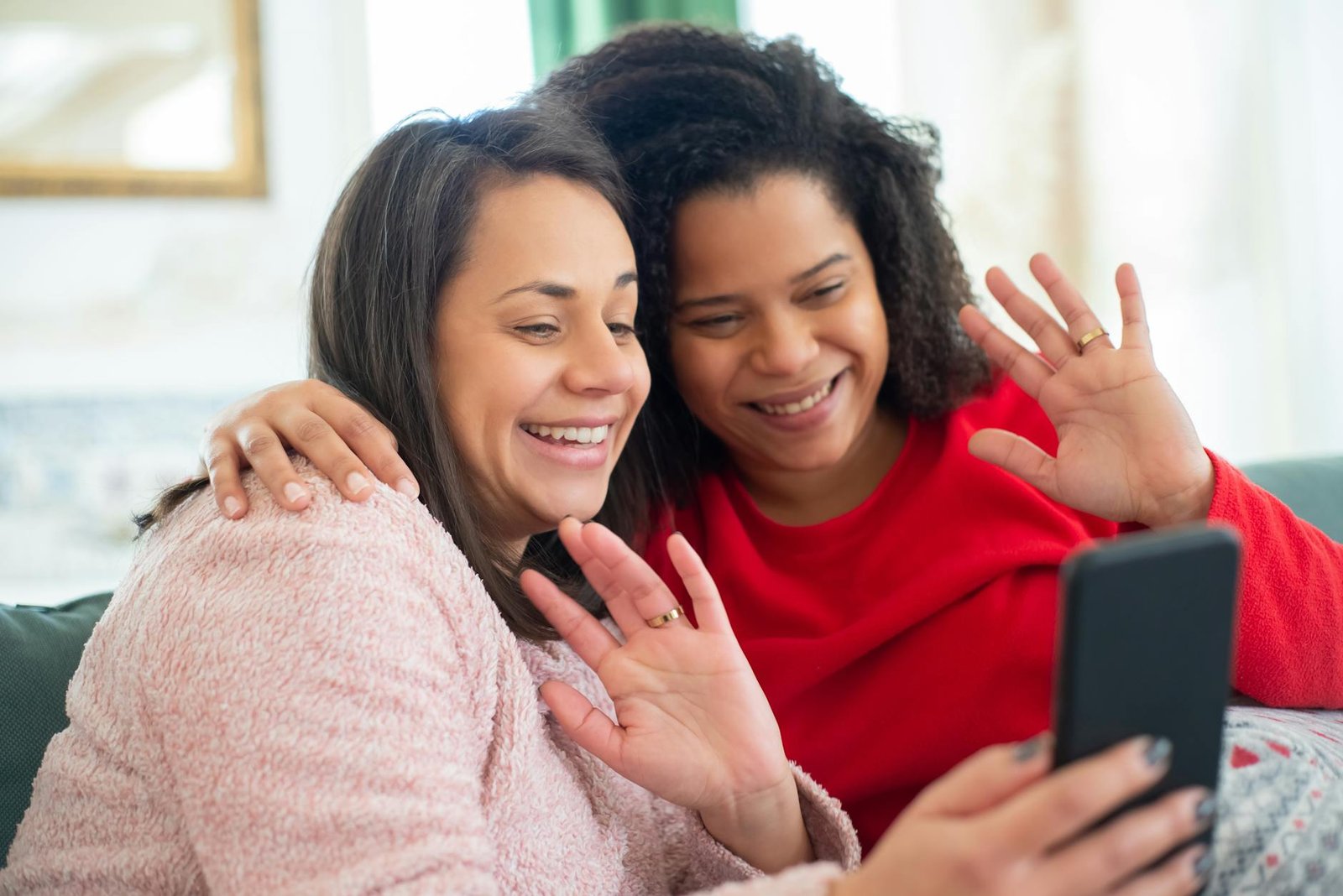 Para entender a importância da inclusão digital na sociedade moderna, é crucial reconhecer que ela garante acesso equitativo