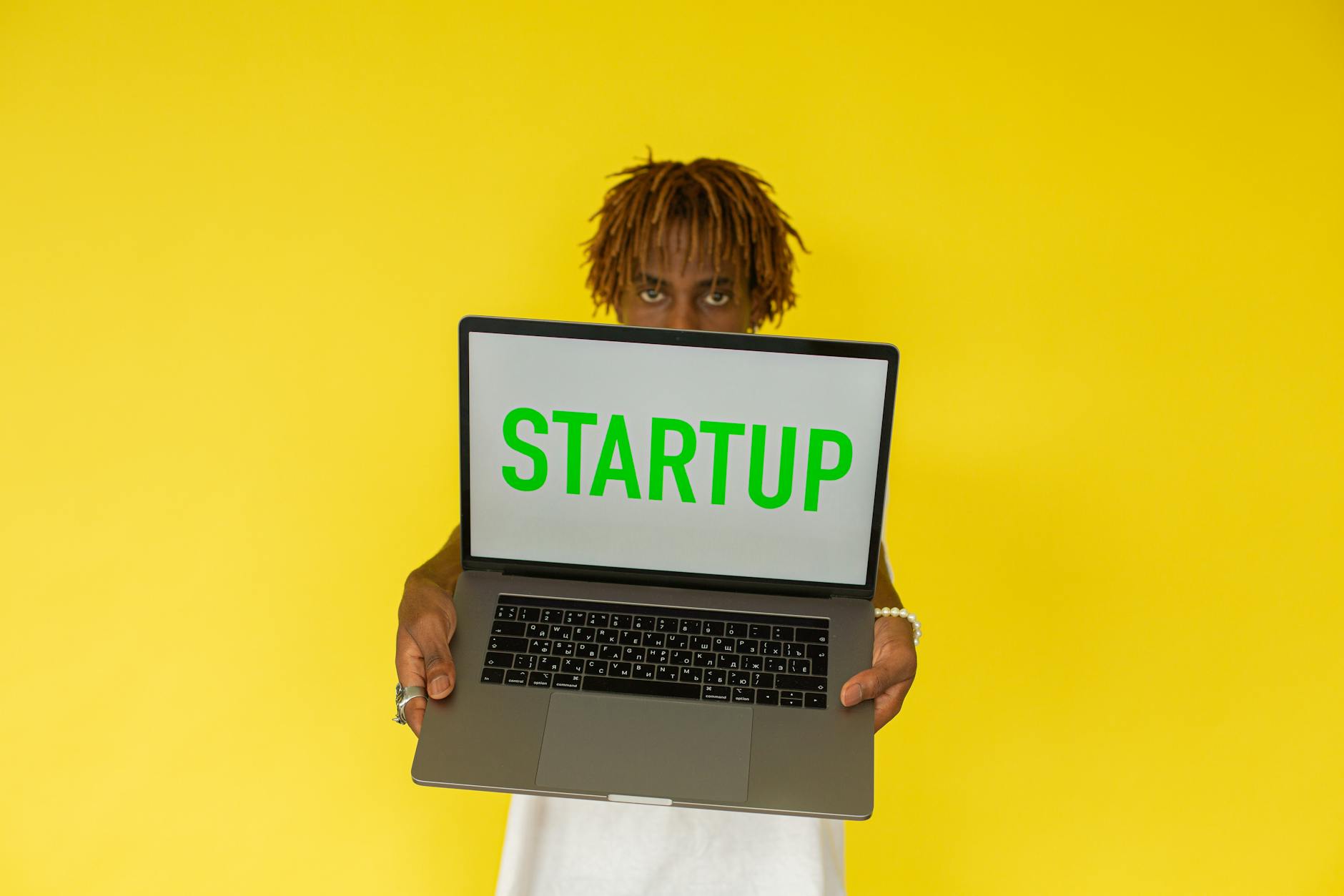 Para entender como as startups estão transformando a indústria de tecnologia, é crucial observar sua capacidade de inovação d
