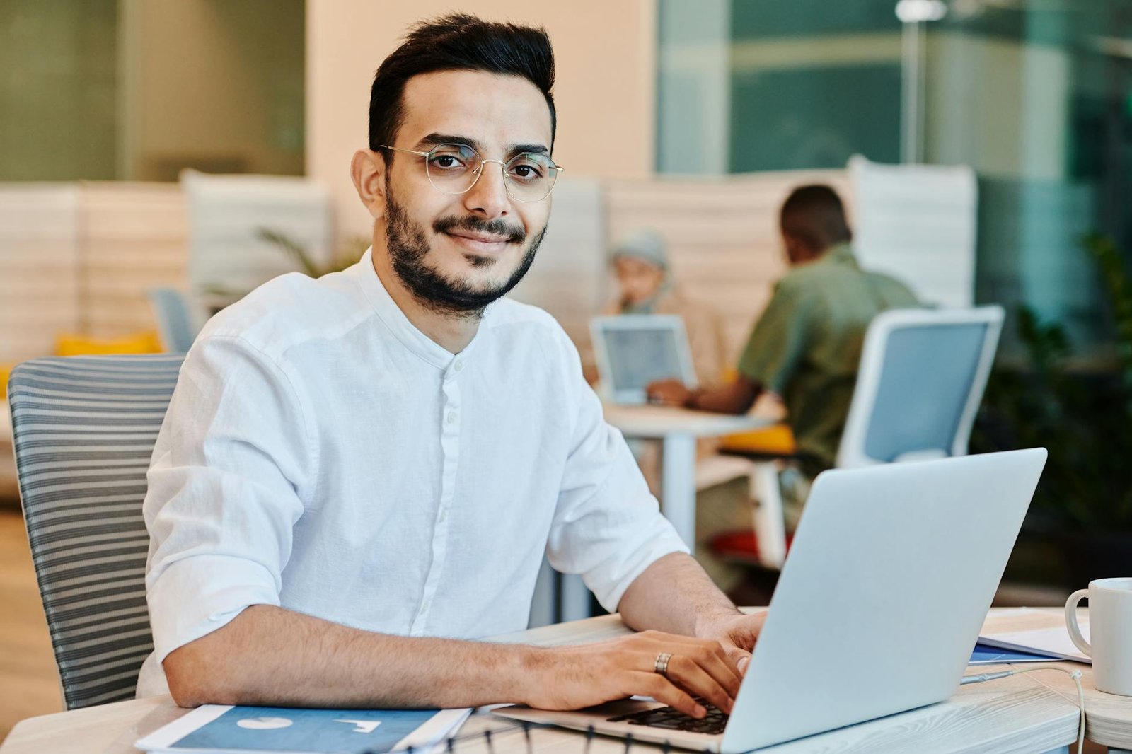 Freelancer ou CLT: Qual Vale Mais a Pena e Como Decidir Pelo Seu Futuro Profissional — freelancer ou CLT qual vale mais a pen