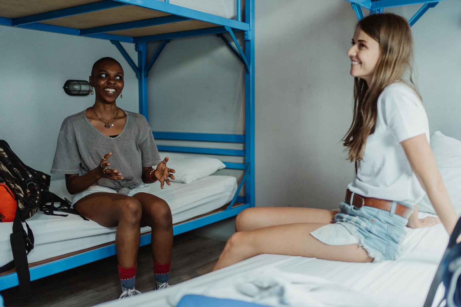 Hostel ou Hotel? O Guia Definitivo para Escolher e Economizar em Suas Viagens Baratas — hostel versus hotel o que escolher pa