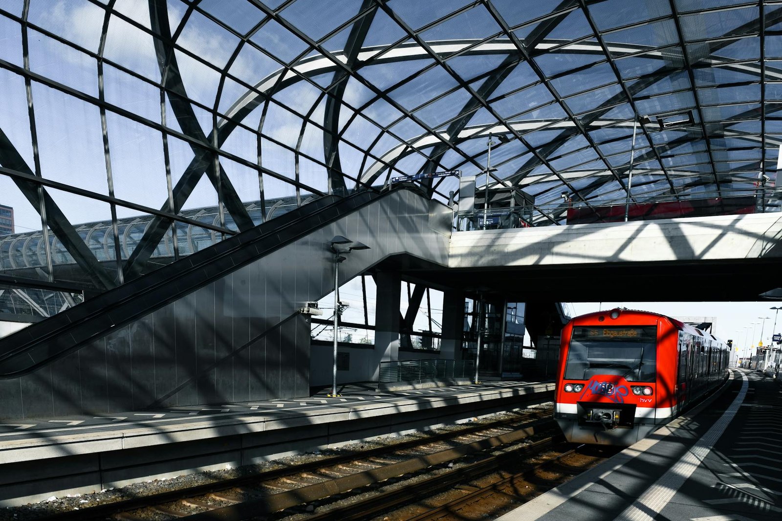 Para o futuro dos carros voadores, eles estão rapidamente migrando do reino da ficção científica para uma realidade palpável.