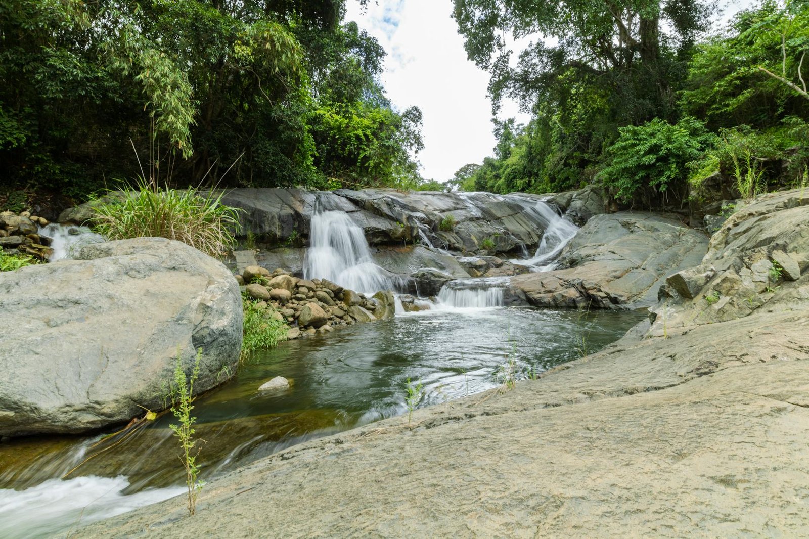 Para quem busca os melhores destinos de ecoturismo para quem busca natureza, opções como a Amazônia, Pantanal, Chapada Diaman