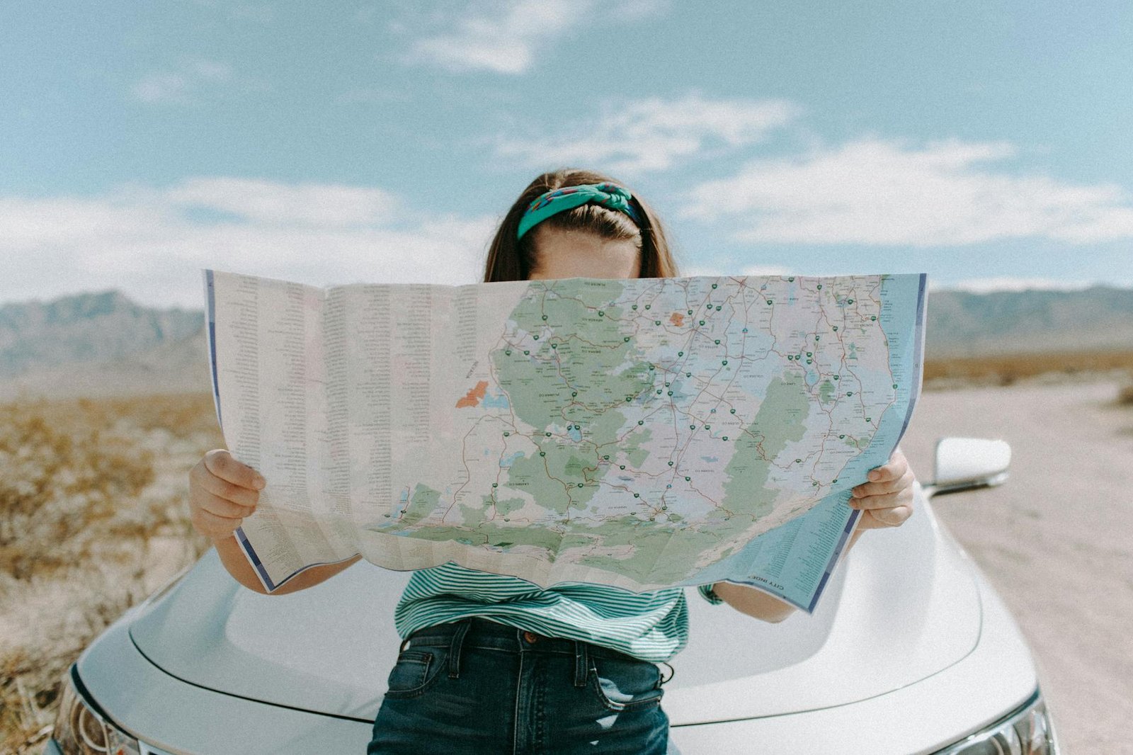 Para Viagem solo: dicas de segurança e como aproveitar a experiência, prepare-se com antecedência, pesquise o destino, compar